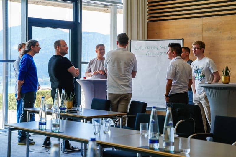 PROXORA Strategietag 2025 mit Visionen Auf dem PROXORA Strategietag 2025 wurden Visionen für die kommenden Jahre gemeinsam im Team entwickelt.