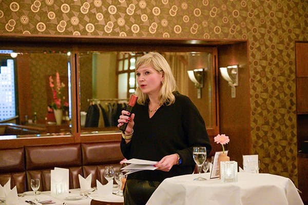 Beim Compliance Experts Dinner 2025 von PROXORA und lawpilots lieferte der Impulsvortrag über KI spannende Einblicke.