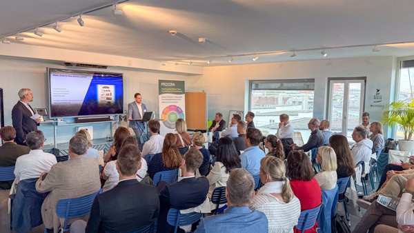 Praxisnahe Insights beim Compliance-Event Out of Office 2026 in München.