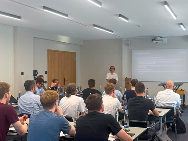Fachvorträge beim PROXORA Strategietag 2026 zu KI, Data Analytics und strategischer Ausrichtung.